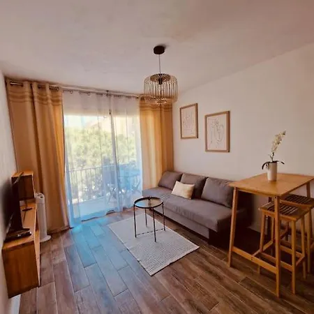 Lumineux Centre * Calvi (Corsica)